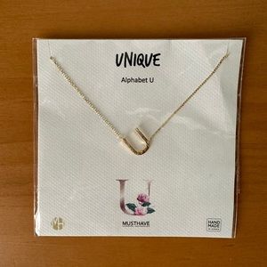 Alphabet “U” Necklace